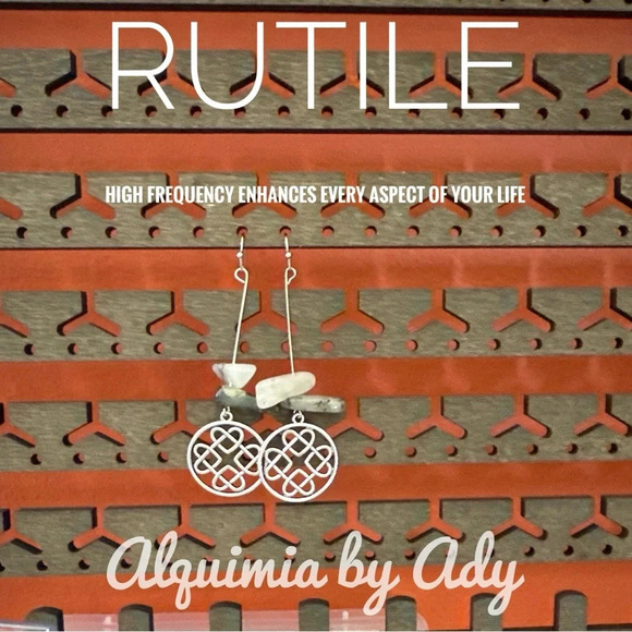 Rutile/white rutilated quartz beaded handmade bracelet Saint Benedict gold medal - Picture 4 of 4